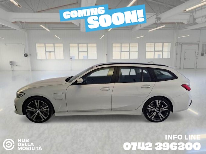 BMW 330e xDrive Touring Business Advantage